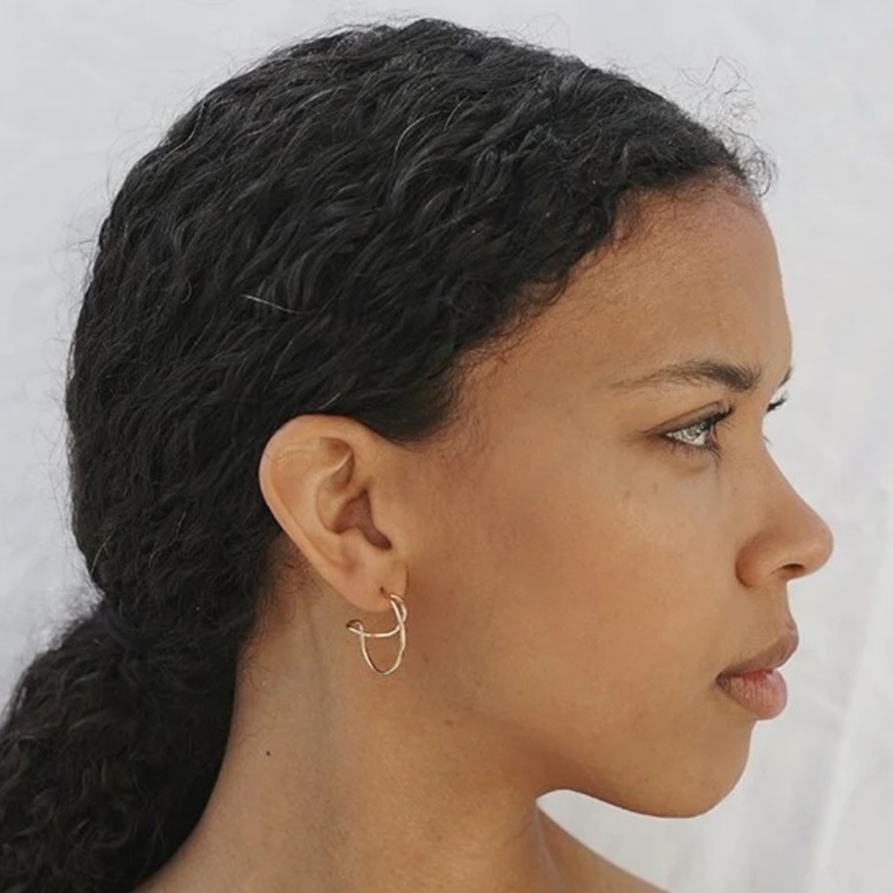 Baleen Ceres Gold Hoop Earrings - Picture 4 of 5